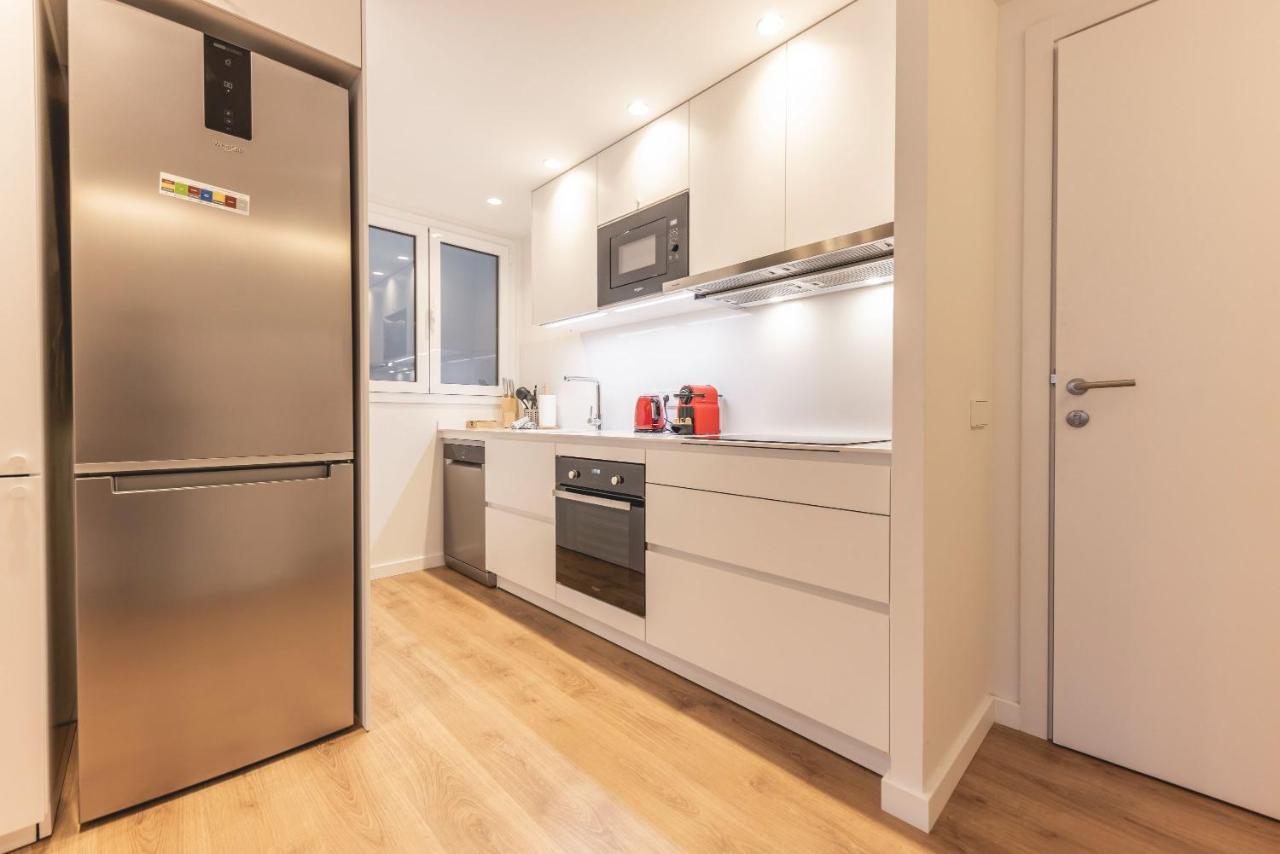 Bravissimo Afra, 2-Bedroom Apartment Χιρόνα Εξωτερικό φωτογραφία