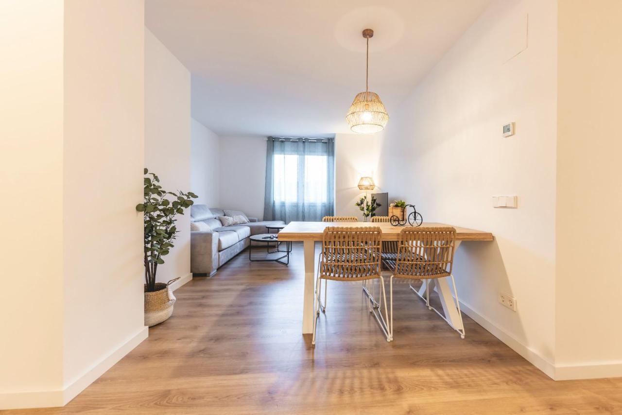 Bravissimo Afra, 2-Bedroom Apartment Χιρόνα Εξωτερικό φωτογραφία
